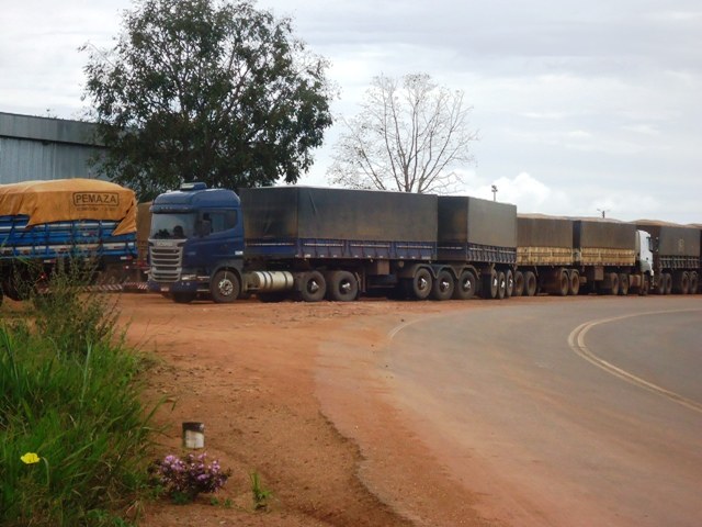Faltam caminhões para transporte da safra no Cone Sul, dizem produtores