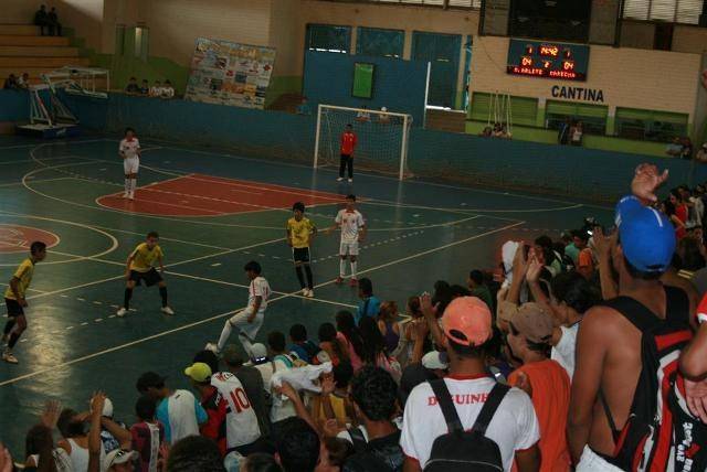 EQUIPES DO JEVS NÃO RECEBEM PREMIAÇÃO