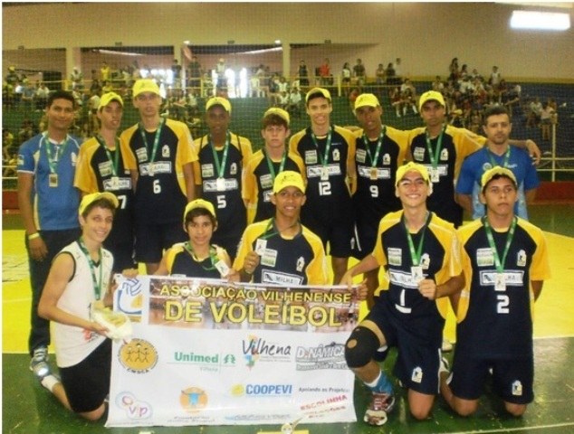 Equipe infanto-juvenil masculina da AVV é campeã de torneio no Mato Grosso