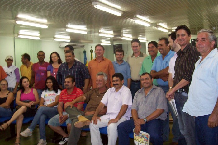 UM NÃO AOS “PÁRA-QUEDISTAS”