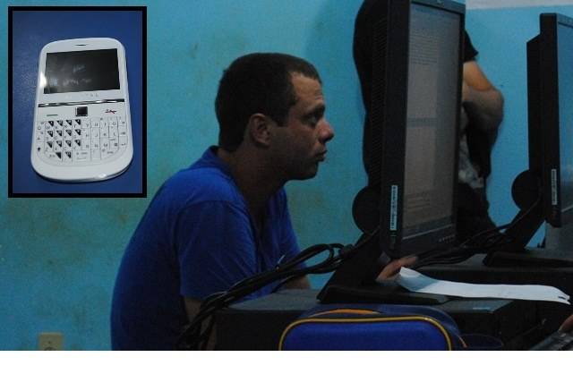 Deu mole: depois de furtar celular, homem volta à cena do crime e acaba preso