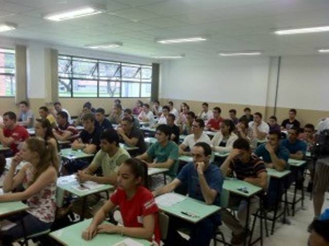 VESTIBULAR GRATUITO