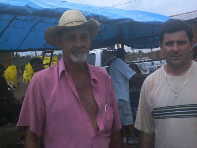 MORADORES DE ÁREA INVADIDA PROMOVEM FESTA