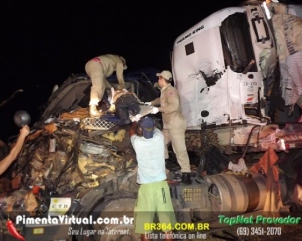 Vilhenense morre esmagado por reboque que se desprendeu de carreta na BR 364