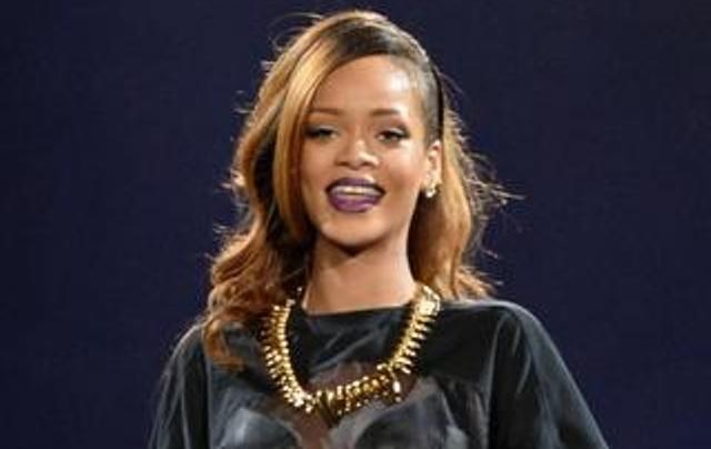  Rihanna pode estar grávida, diz site