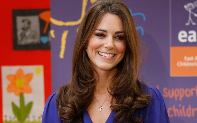  Kate Middleton quebra tradição e vai ficar com os pais após nascimento do bebê