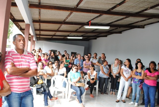 Servidores da educação municipal fazem paralisação de três dias
