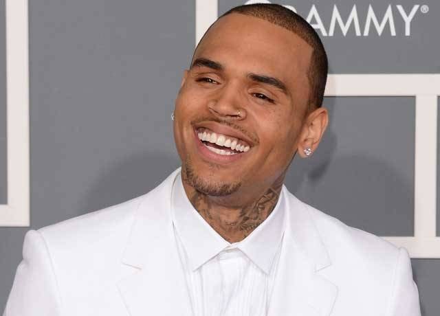 Chris Brown revela desejo de gravar álbum country quando envelhecer