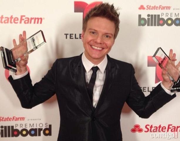 Michel Teló vence em duas categorias no prêmio Billboard: "Muito feliz"