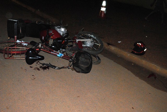 Ciclistas e motociclista se envolvem em acidente no Setor 09 de Vilhena 