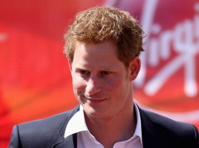 Príncipe Harry revela para amigos o sexo do bebê de Kate Middleton