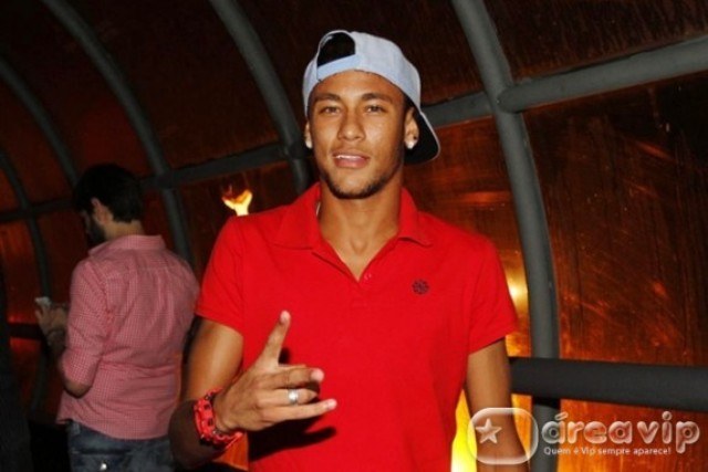  Marido de Beyoncé quer empresariar Neymar