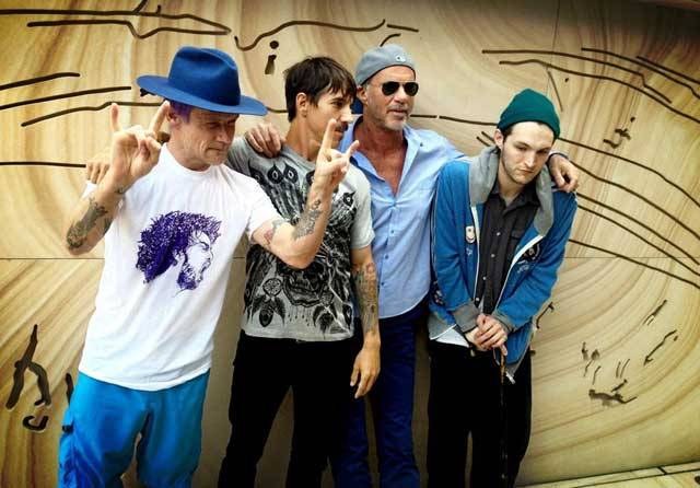 Jornal afirma que Red Hot Chili Peppers pode vir ao Brasil em novembro