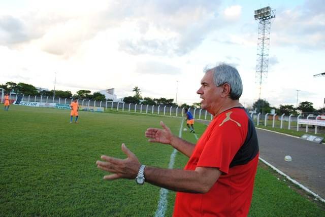 Vilhena entra em campo por vaga na semifinal do Rondoniense com cinco desfalques