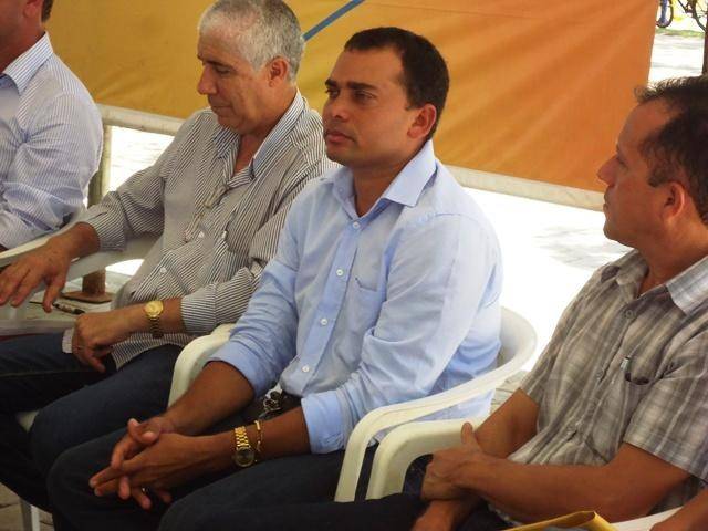 Investigado por compra de votos, prefeito reage com bom humor a acusações