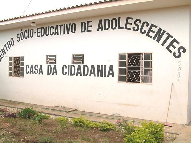 APÓS EXECUÇÃO DE JOVEM, MP PEDE LANCHES E MATERIAL DE HIGIENE PARA HOMICIDAS