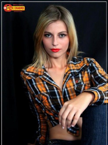 Nova candidata a Rainha da Expovil herda vaga de competidora que renunciou