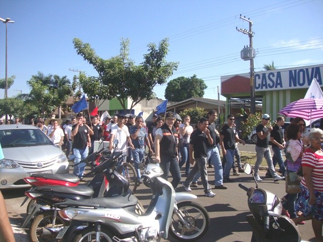 Com apitaço em Vilhena, servidores públicos estaduais anunciam greve coletiva