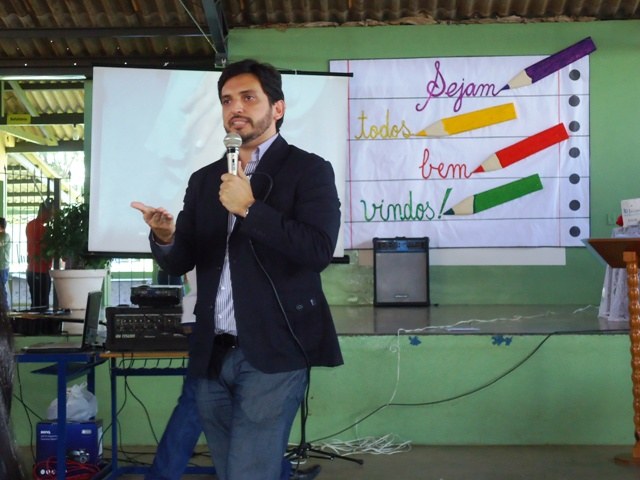 Promotor de justiça de Cerejeiras fala na Câmara sobre violência contra a mulher