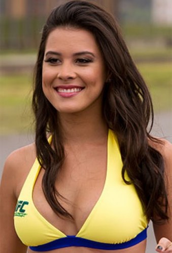 Ring girl Camila Oliveira desmente envolvimento com Pato: Nunca vi (1)