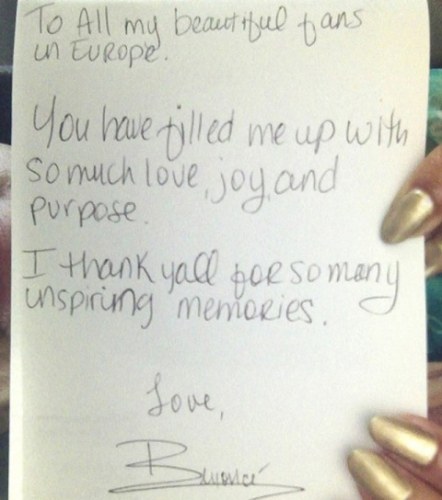 Beyoncé encerra turnê na Europa e agradece fãs com carta escrita a mão