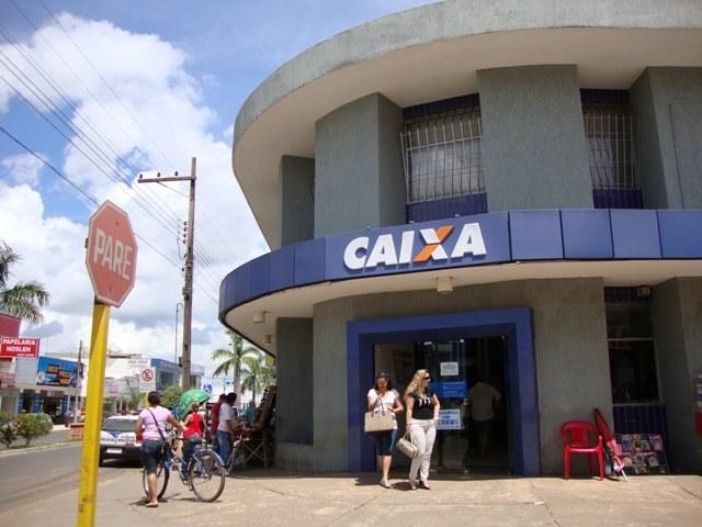 CAIXA REABRE AS PORTAS HOJE, APÓS QUASE UM MÊS DE GREVE