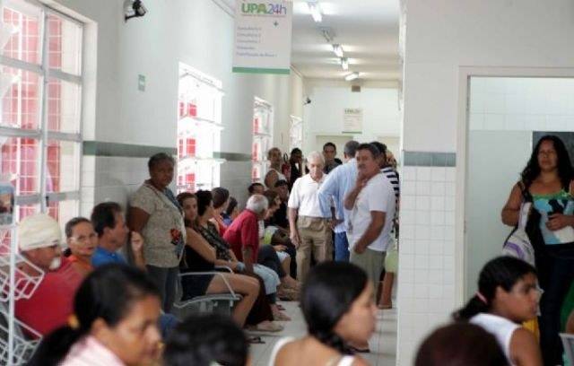 CRISE HOSPITALAR
