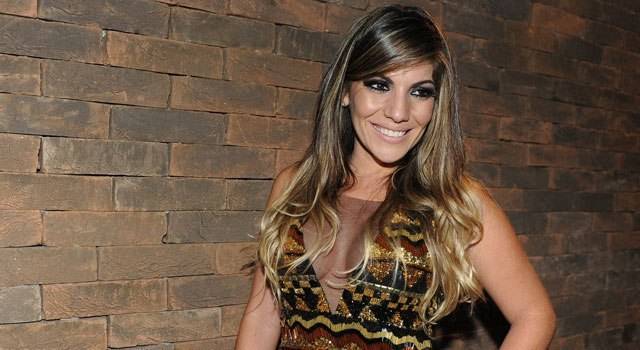 Ensaio nu de Anamara para