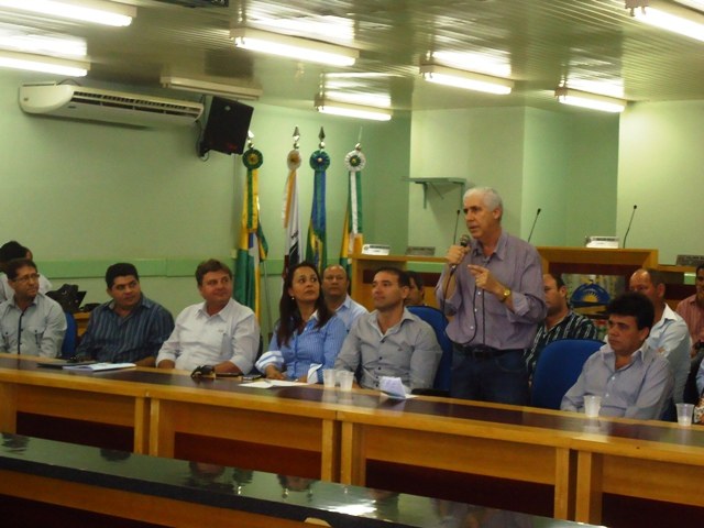 Prefeito de Cerejeiras recebe recurso para implantar a piscicultura no município