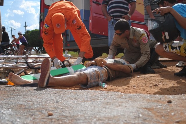 Acidente no  trecho urbano da BR 364 em Vilhena deixa motociclista ferido