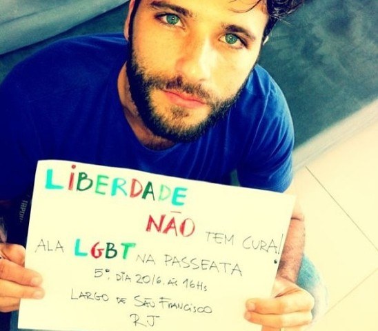 Bruno Gagliasso divulga ala gay e convoca fãs para protestos no Rio