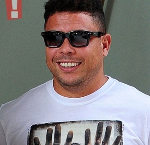 Ronaldo esclarece sobre declaração comparando hospitais a estádios de futebol