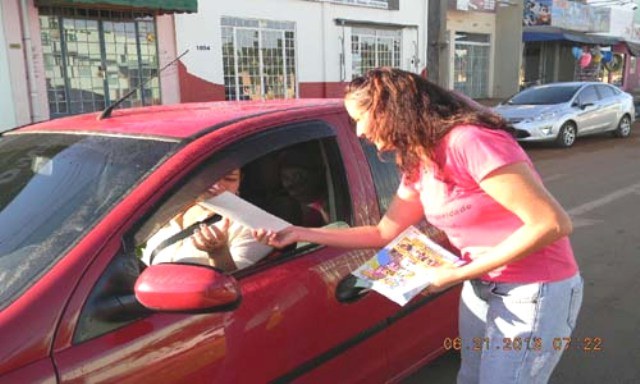 Voluntários divulgam Festival de Artes da APAE que será realizado em Vilhena