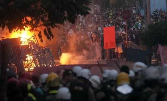 MORTE EM PROTESTO 