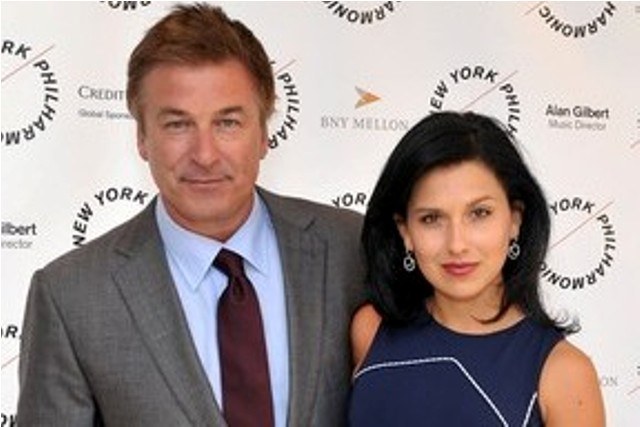  Alec Baldwin deleta perfil no Twitter depois de xingar jornalista