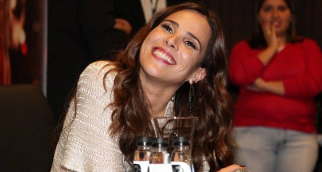 Wanessa ri de vídeo do começo da carreira: