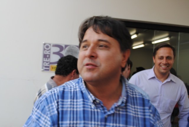 Ex-prefeito Melki estaria procurando deputados para adiar a cassação de Natan