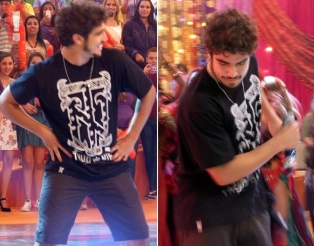 Caio Castro dança o hit "Show das Poderosas" no programa Esquenta