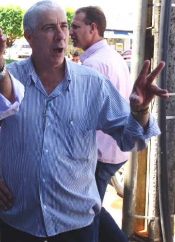 Prefeito de Cerejeiras corta despesas, mas foi quem mais usou diárias em 6 meses