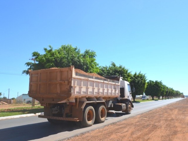 Em Vilhena, polícia já está notificando veículos de carga com carroceria aberta