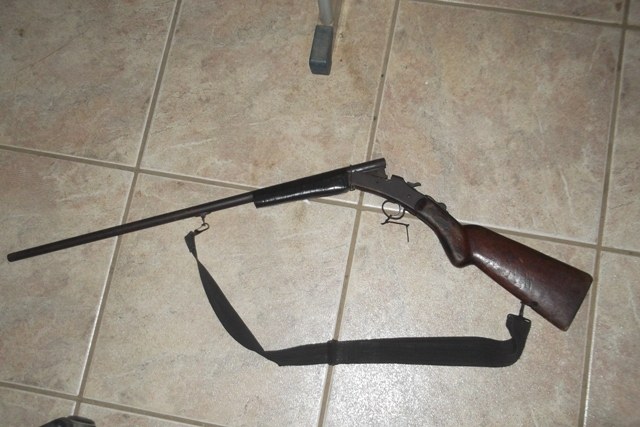Policiais de Vilhena prendem homem com arma em área de conflito agrário