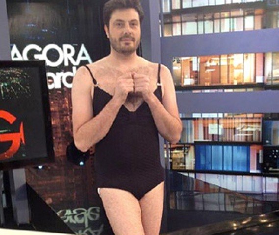 Danilo Gentili não fica de fora e contribui com o Lingerie Day