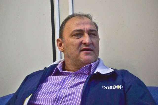 Presidente do VEC desabafa: “Investi meio milhão no time e só recebo críticas”
