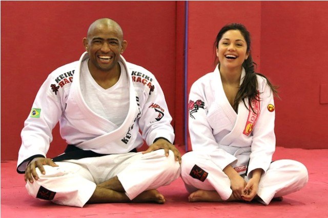 Maria Melillo mostra aula de jiu-jitsu: "É bom para ocupar a cabeça"