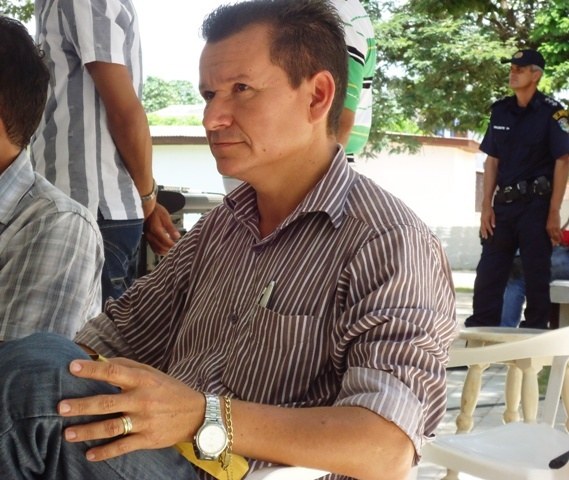 Prefeito de Colorado mantém perfil no Facebook e leva “cutucadas” de eleitores
