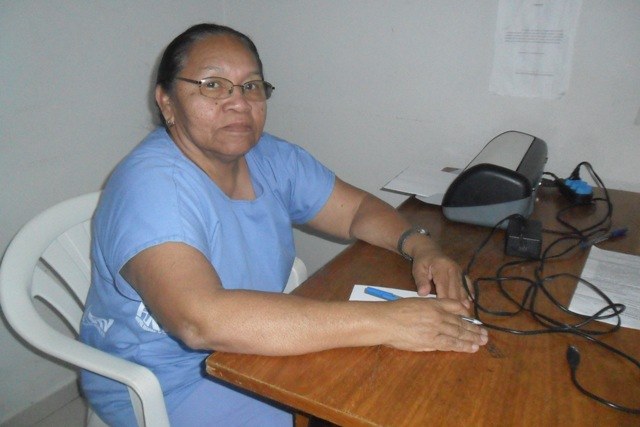 Enfermeira veterana dá exemplo para colegas no Hospital Regional de Vilhena