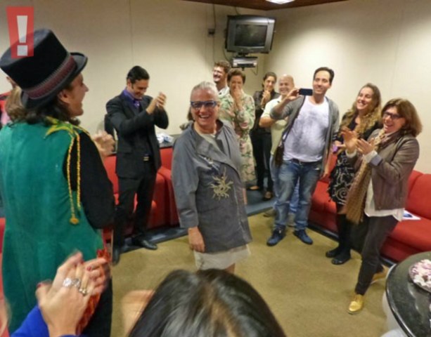 Vera Holtz grava últimas cenas como Redonda no dia do seu aniversário