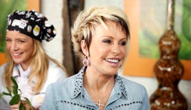  Ana Maria Braga veste manequim 34 e diz: "Não tenho estrias nem celulite"
