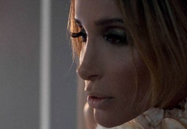 Após acidente, Carol Marra não sente a perna direita e faz exames