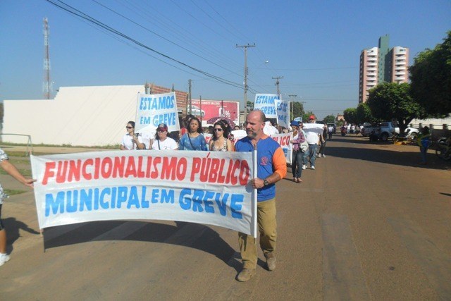 Rover anuncia reunião com grevistas e garante: “Nunca fugi do diálogo”